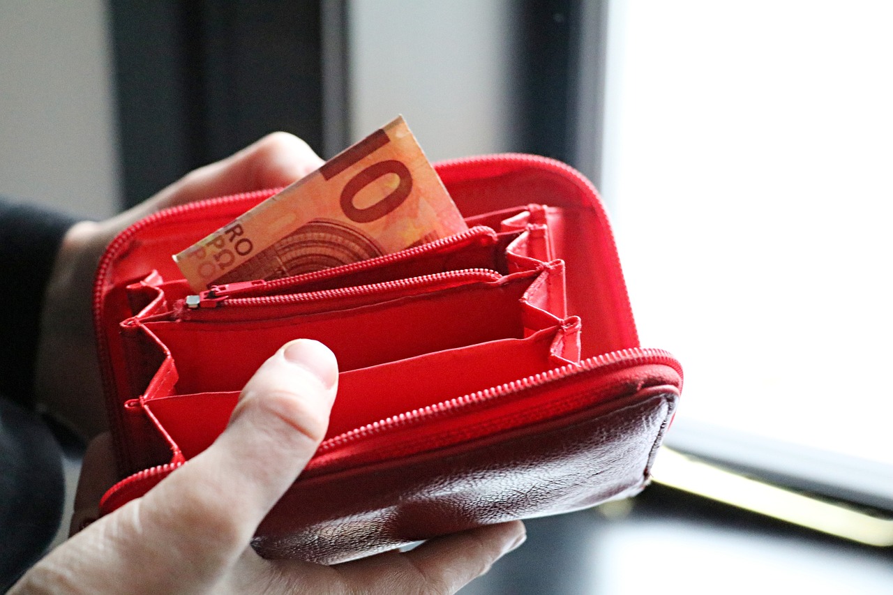 Czerwony portfel – co oznacza?