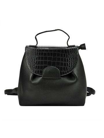 Plecak Damski Cesily 0270 Fason Urban Elegance Czarny Eko-Skóra Z Złotymi Okuciami