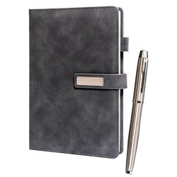 Zestaw prezentowy: czarny notes A5 w linie i długopis z czarnym wkładem - Peterson